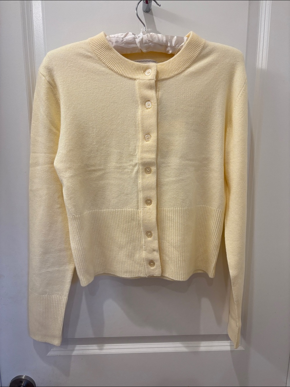 NWT SoHo & Stella Soft yellow Button-Up Knit Cardigan - M